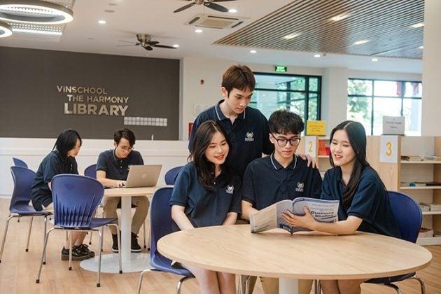 Học sinh Vinschool học tại thư viện