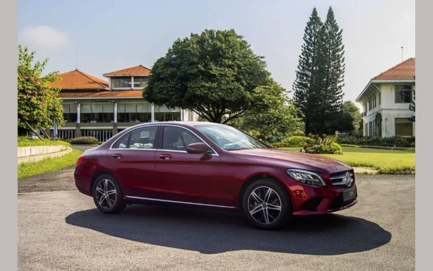 Đánh Giá Xe Mercedes C180 cũ: Sự Kết Hợp Hoàn Hảo Giữa Hiệu Suất Và Sang Trọng