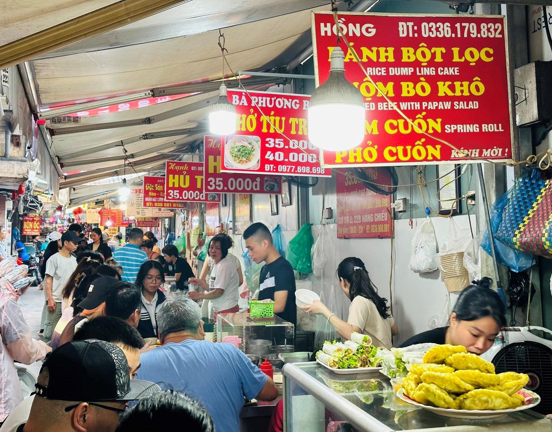 Khám phá "foodtour" chợ Đồng Xuân