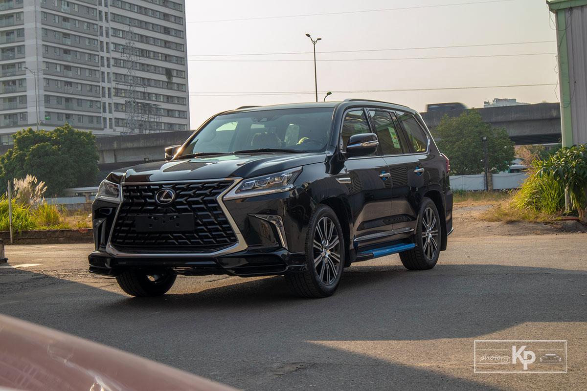 Đánh giá xe Lexus LX570 Super Sport 2021: Không cần đột phá, giới ông chủ Việt vẫn "săn đón"