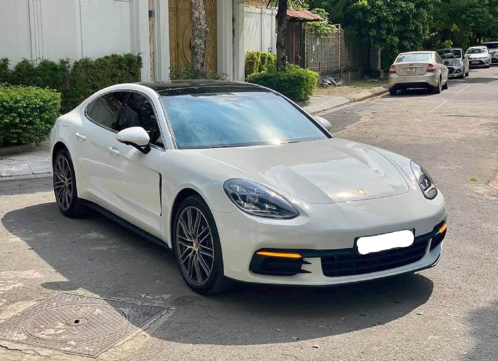 Cho Thuê Xe Porsche Panamera Hạng Sang Đời Mới